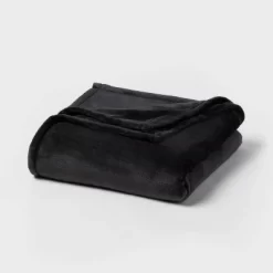 Recycled Polyester Throw Blanket - Room Essentials™ 10 Recycled Polyester Throw Blanket - Room Essentials™ -Room Essentials GUEST 5c00f41d 4188 44f0 8f68 d5b2c4f63e9b