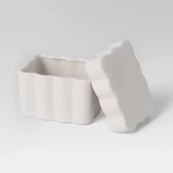 Scalloped Lidded Box White - Room Essentials™ 5 Scalloped Lidded Box White - Room Essentials™ -Room Essentials GUEST 9d8ef20c f26b 4c36 889d 87698af5a4d1