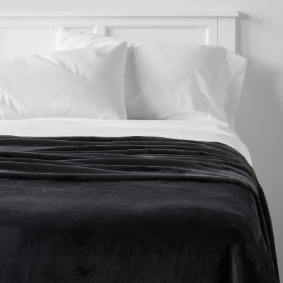 Recycled Polyester Throw Blanket - Room Essentials™ 3 Recycled Polyester Throw Blanket - Room Essentials™